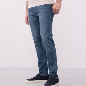 Men’s Banana Republic Slim Fit Traveler Denim Jeans; 34w x 32l; Vintage Wash